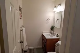 126 S E St, Santa Rosa, CA 95404 - Photo 5