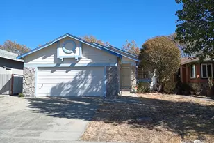 1035 Camellia Ct, Suisun City, CA 94585 - Photo 3
