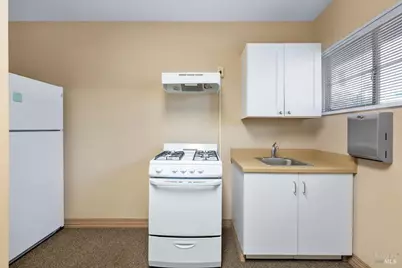 1190 Montgomery Drive, Santa Rosa, CA 95405 - Photo 15