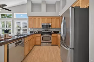 821 Wildflower Ct, Petaluma, CA 94954 - Photo 19