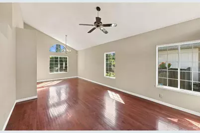 914 Buckingham Drive, Windsor, CA 95492 - Photo 11