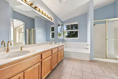 914 Buckingham Drive, Windsor, CA 95492 - Photo 43