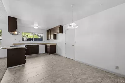 805 Avon Court, Dixon, CA 95620 - Photo 23