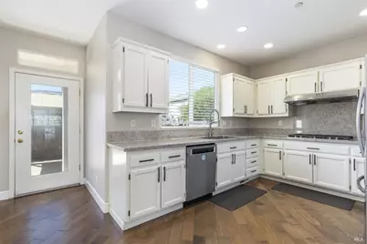 8119 Luisa Way, Windsor, CA 95492 - Photo 11