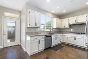 8119 Luisa Way, Windsor, CA 95492 - Photo 11