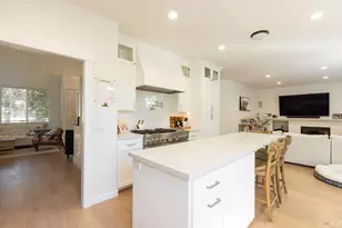 9119 St James Pl, Windsor, CA 95492 - Photo 7