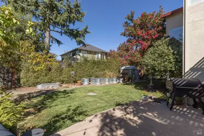 9119 Saint James Place, Windsor, CA 95492 - Photo 33