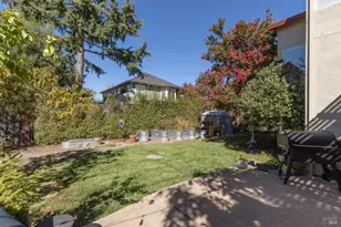 9119 St James Pl, Windsor, CA 95492 - Photo 33