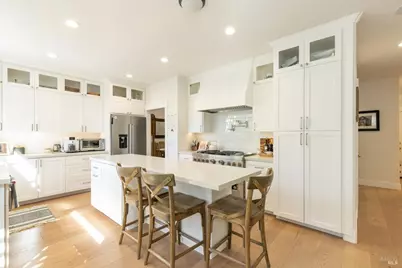 9119 Saint James Place, Windsor, CA 95492 - Photo 5