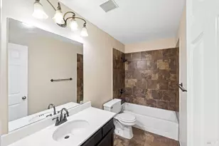 247 Clearpointe Dr, Vallejo, CA 94591 - Photo 21