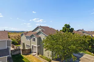 247 Clearpointe Dr, Vallejo, CA 94591 - Photo 13