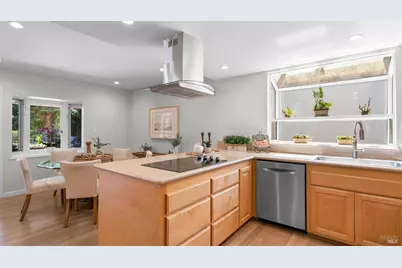 212 San Marino Drive, San Rafael, CA 94901 - Photo 23