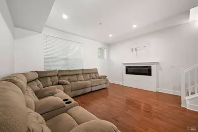 204 City Center Drive, Rohnert Park, CA 94928 - Photo 5