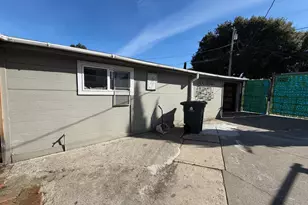2002 Marin St, Vallejo, CA 94590 - Photo 9