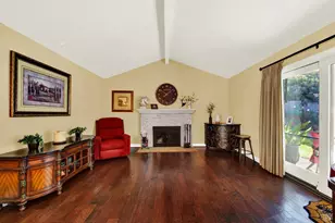 262 N Alamo Dr, Vacaville, CA 95688 - Photo 5