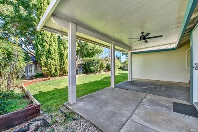 279 Park Lane, Vacaville, CA 95687 - Photo 37