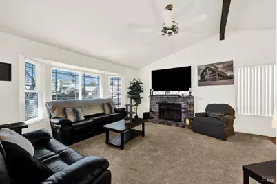 279 Park Lane, Vacaville, CA 95687 - Photo 9
