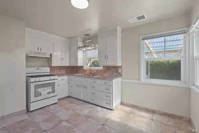 214 Gilbert Drive, Santa Rosa, CA 95405 - Photo 11