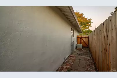 909 Donaldson Way, American Canyon, CA 94503 - Photo 17