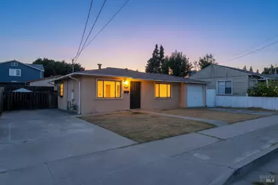 686 Dean Street, Hayward, CA 94541 - Photo 1