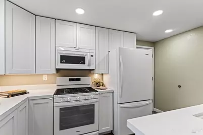 27 Blossom Court, Napa, CA 94558 - Photo 5