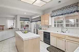 1039 Fennie Ct, Suisun City, CA 94585 - Photo 13