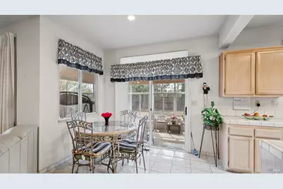 1039 Fennie Court, Suisun City, CA 94585 - Photo 17