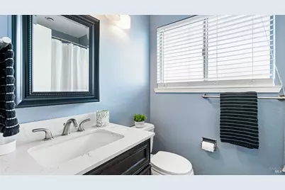 1722 Oldfield Way, Santa Rosa, CA 95401 - Photo 15