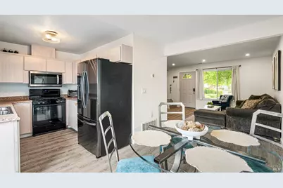 1722 Oldfield Way, Santa Rosa, CA 95401 - Photo 5