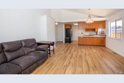 1621 Woodhue Avenue, Santa Rosa, CA 95403 - Photo 11