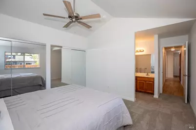 1621 Woodhue Avenue, Santa Rosa, CA 95403 - Photo 15
