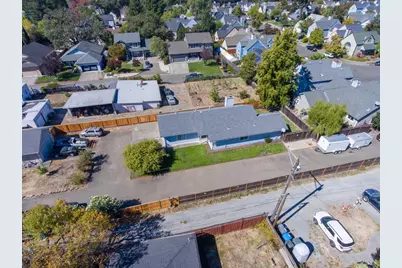 1621 Woodhue Avenue, Santa Rosa, CA 95403 - Photo 37
