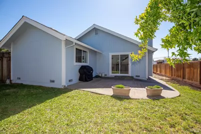1621 Woodhue Avenue, Santa Rosa, CA 95403 - Photo 29
