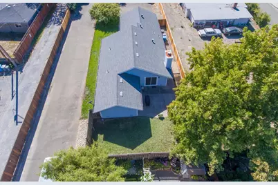 1621 Woodhue Avenue, Santa Rosa, CA 95403 - Photo 39