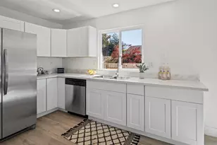 1133 Levine Dr, Santa Rosa, CA 95401 - Photo 31