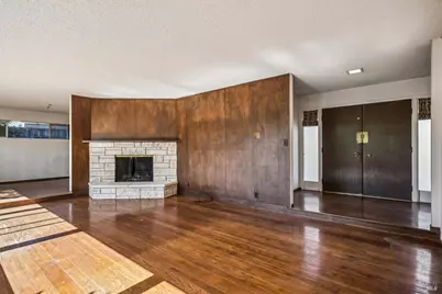 555 Las Colindas Road, San Rafael, CA 94903 - Photo 11
