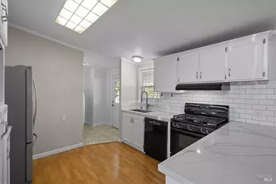 124 Estrella Drive, Rohnert Park, CA 94928 - Photo 17