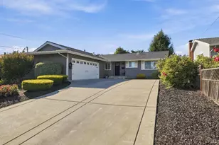 1525 Weaverly Dr, Petaluma, CA 94954 - Photo 3