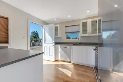 609 Mountain View Avenue, Santa Rosa, CA 95407 - Photo 29