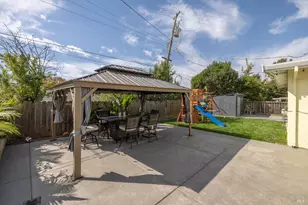361 Berryessa Dr, Vacaville, CA 95687 - Photo 35
