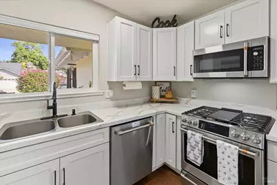 361 Berryessa Drive, Vacaville, CA 95687 - Photo 11