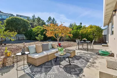 108 Lakeside Drive, Corte Madera, CA 94925 - Photo 23