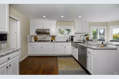 5199 Oak Meadow Drive, Santa Rosa, CA 95401 - Photo 9