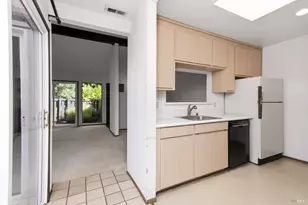 1184 Walnut St, Napa, CA 94559 - Photo 21
