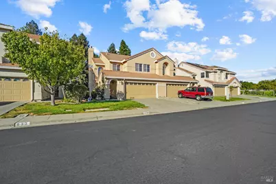 829 Vassar Drive, Vacaville, CA 95687 - Photo 3