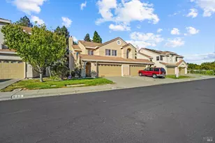 829 Vassar Dr, Vacaville, CA 95687 - Photo 3