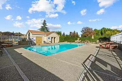 829 Vassar Drive, Vacaville, CA 95687 - Photo 55