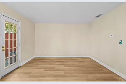 829 Vassar Drive, Vacaville, CA 95687 - Photo 21