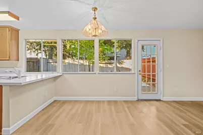 829 Vassar Drive, Vacaville, CA 95687 - Photo 23