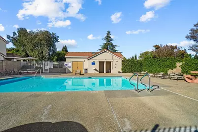 829 Vassar Drive, Vacaville, CA 95687 - Photo 57